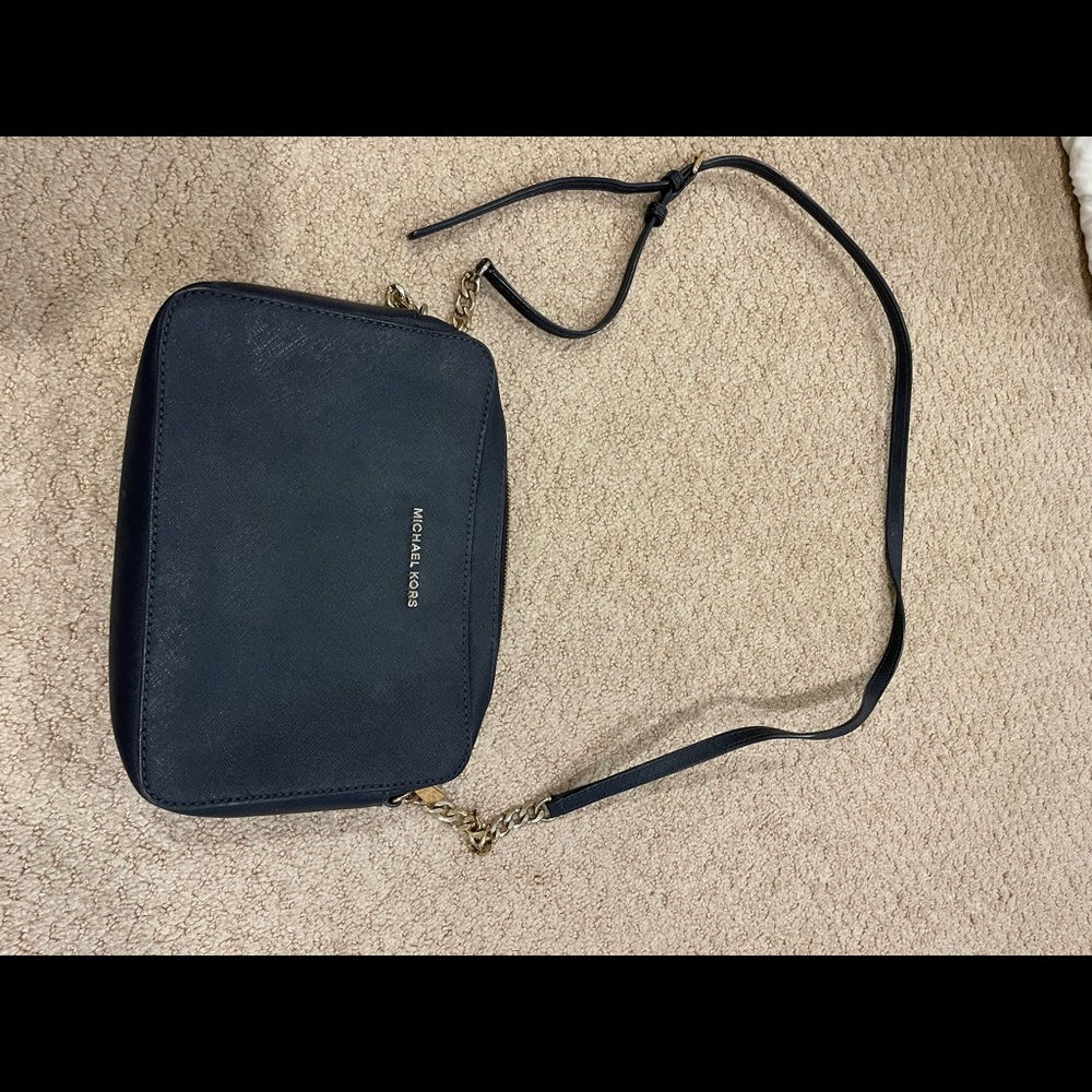 MICHAEL KORS CROSS BODY PURSE